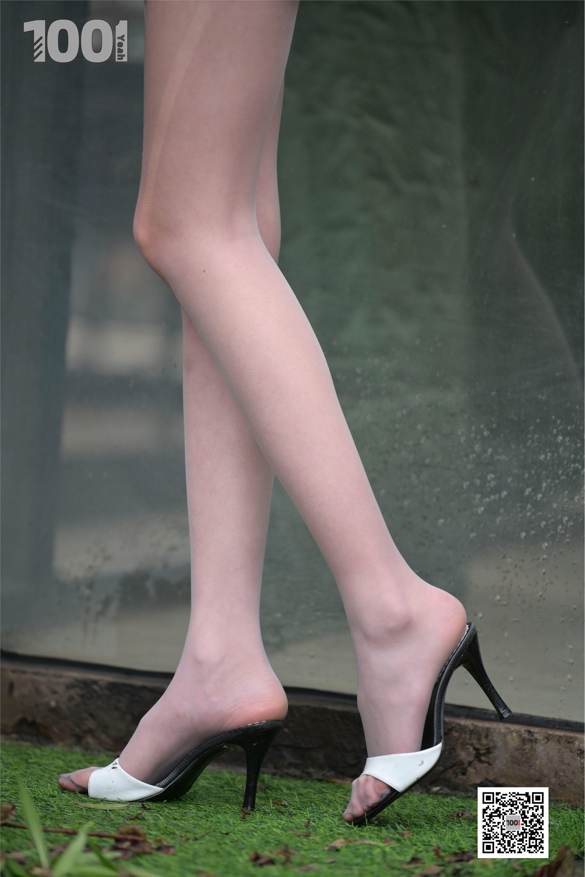 IESS异思趣向  一千零一夜《雨中漫步3》